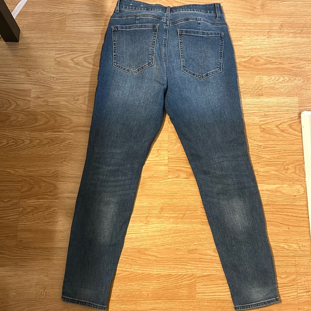 White House Black Market Skinny Jeans